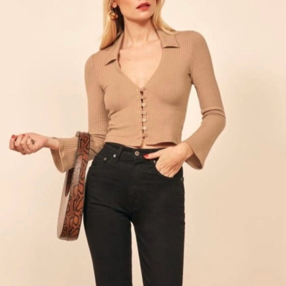 Reformation Luce neutral ribbed button front bell sleeve top women’s size small